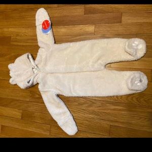 NWT Magnetic me bunting 3-6m